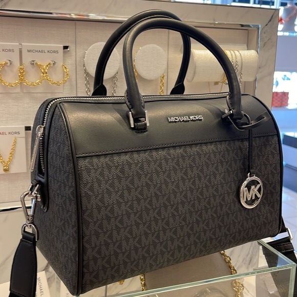 Michael Kors med Duffle Travel - Leather/Coated
35S2STFU2B
BLACK - Picture 5 of 16